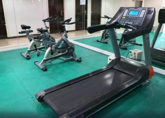 Hotel 60 Percent Off Deluxe Ocean View Free Pool And Free Sauna Access Included Perfect Location Near Us Embassy, Naia, Makati, Bgc, Mall Of Asia, And Chinatown Dont Miss Out Book Now And Save Updated Price 2025 5*