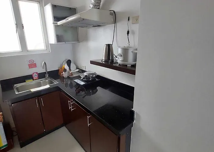 60 Percent Off Deluxe Ocean View Free Pool And Free Sauna Access Included Perfect Location Near Us Embassy, Naia, Makati, Bgc, Mall Of Asia, And Chinatown Dont Miss Out Book Now And Save Updated Price 2025 Hotel 5*